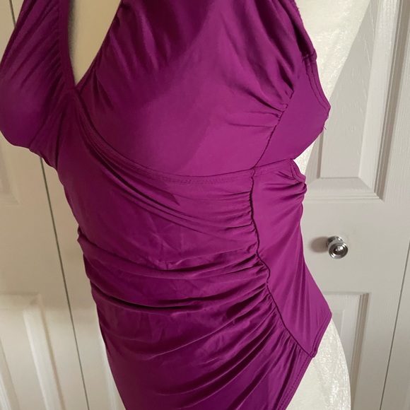 Gianni Bini One Piece SwimsuitElegant Purple Halter Plunge Size S - Picture 3 of 6